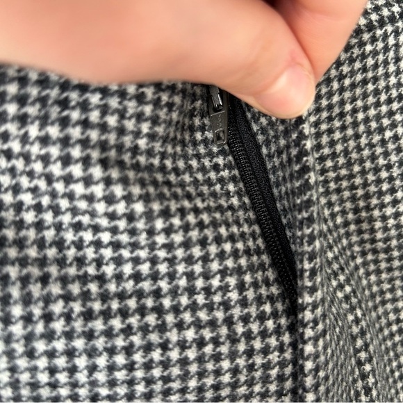 [46] The Kooples Women’s Houndstooth Fitted & Structured Straight Leg Trouser - Picture 12 of 14